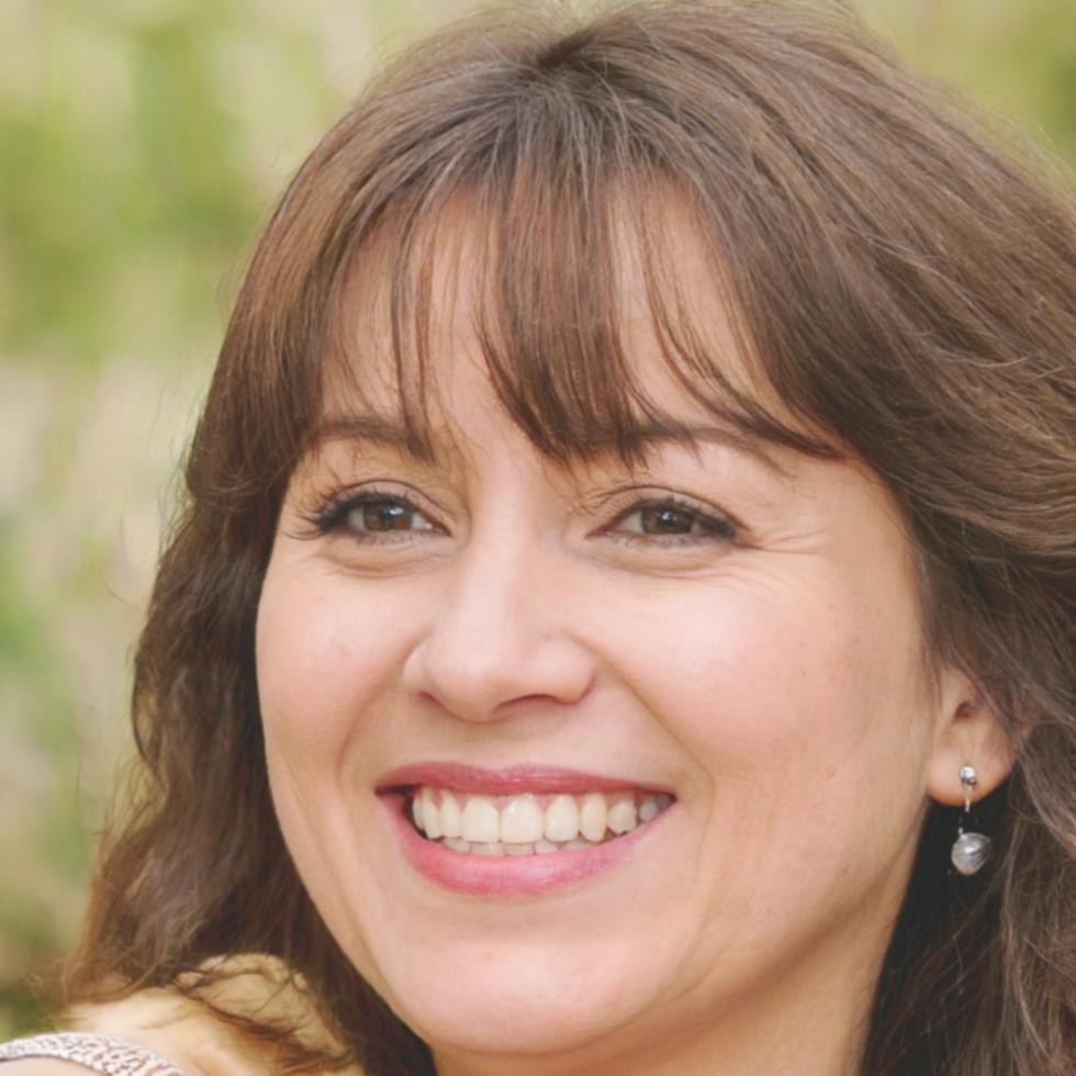 Carmen Valtueña, Directora de Análisis Financiero